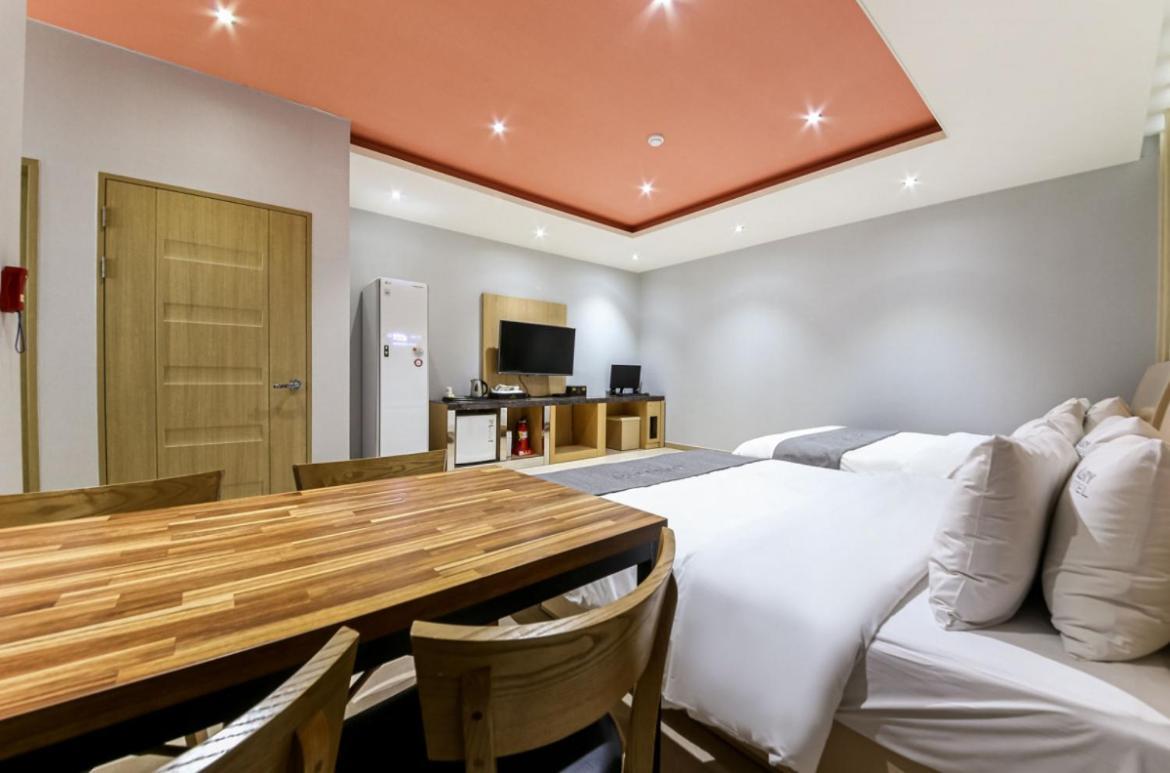Gallery Hotel Gwangju Metropolitan City Exterior photo