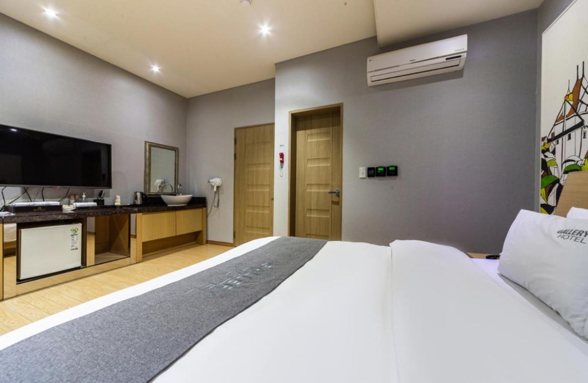 Gallery Hotel Gwangju Metropolitan City Exterior photo