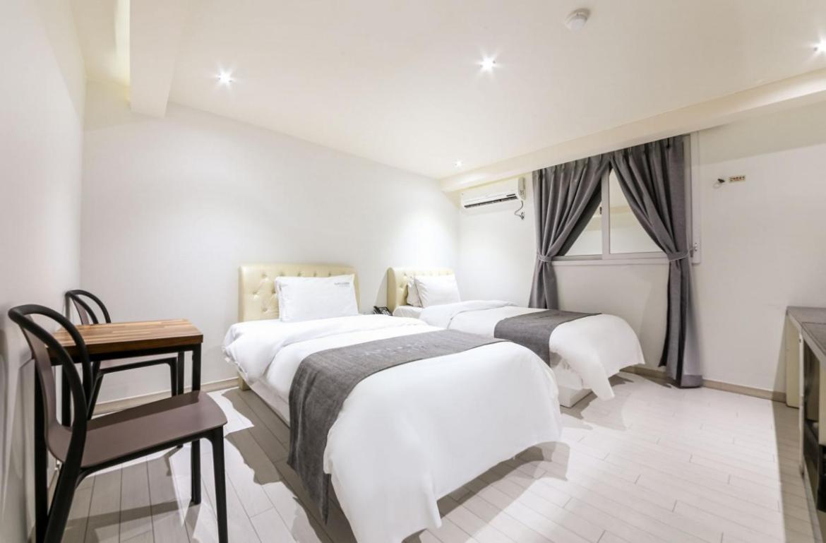 Gallery Hotel Gwangju Metropolitan City Exterior photo